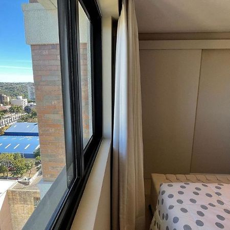 Apartamento Studio no último andar no CENTRO de FOZ com vista para o rio Paraná Foz do Iguaçu Exterior foto